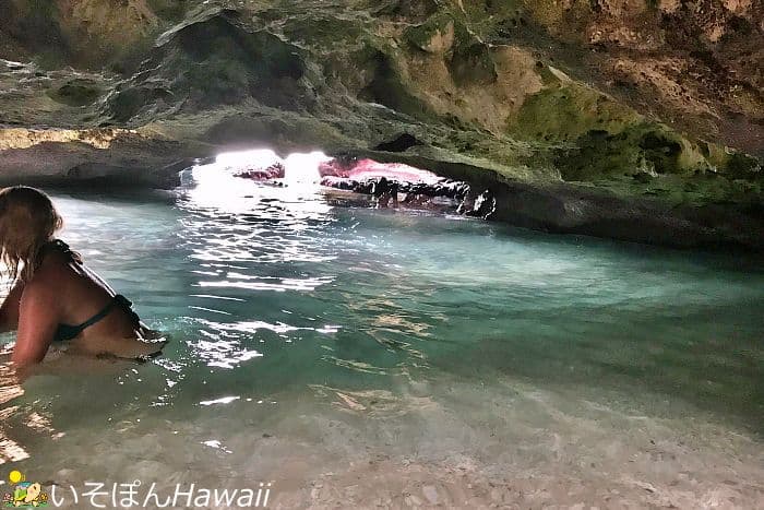ハワイの青の洞窟「マーメイドケイブ」
