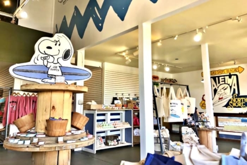 Snoopy’s Surf Shopハレイワ | いそぽんハワイ
