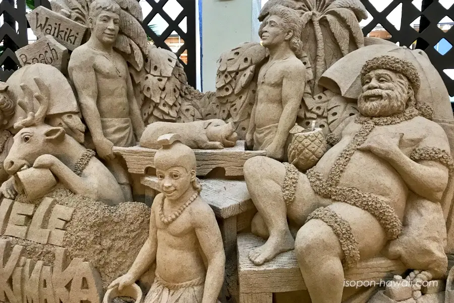 シェラトン・ワイキキのサンドアート クリスマス仕様のいろいろなキャラクター