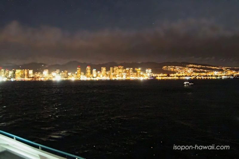 スター・オブ・ホノルルから見る夜景