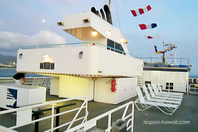 スターオブホノルル4階デッキ