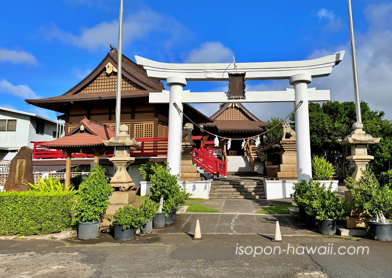 ハワイ金刀比羅神社・ハワイ太宰府天満宮 鳥居と社殿