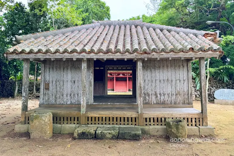 権現堂 拝殿