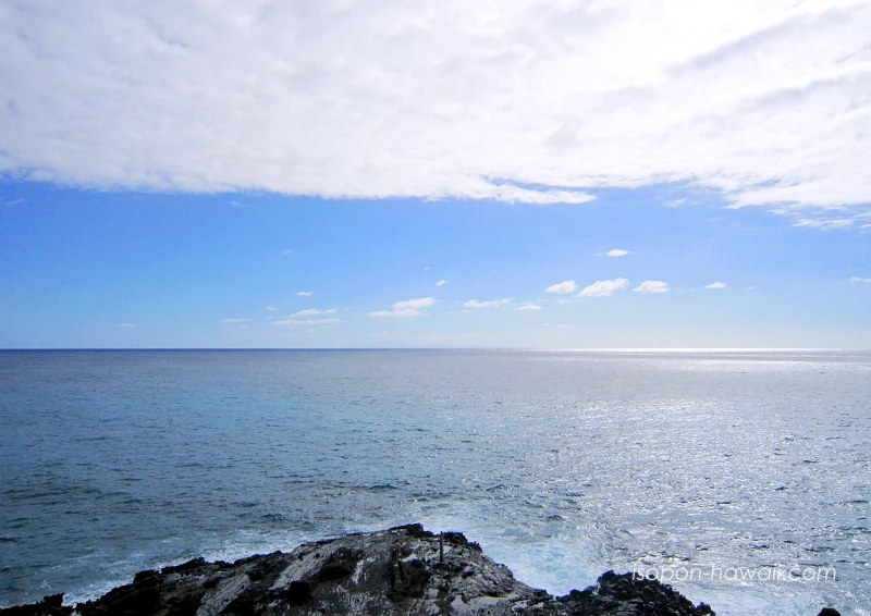 ハロナブローホールから見た広い海