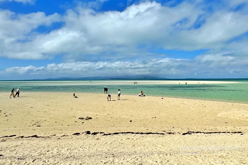 手前がビーチ 奥が幻の浜