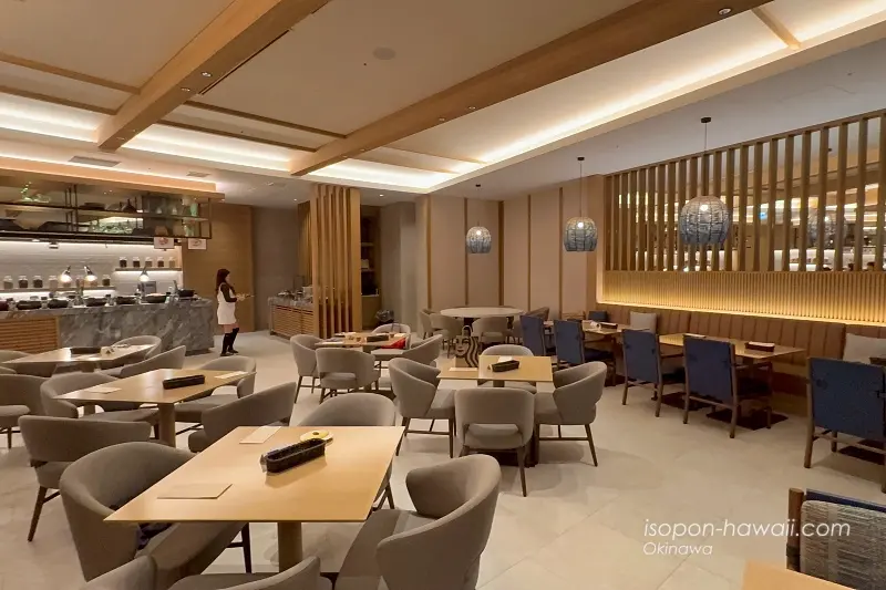 アジュール 店奥の席