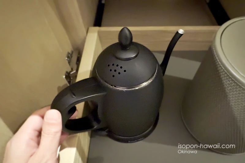 ヒルトン宮古島・ツインデラックスルーム・オーシャンビュー 電気ケトル
