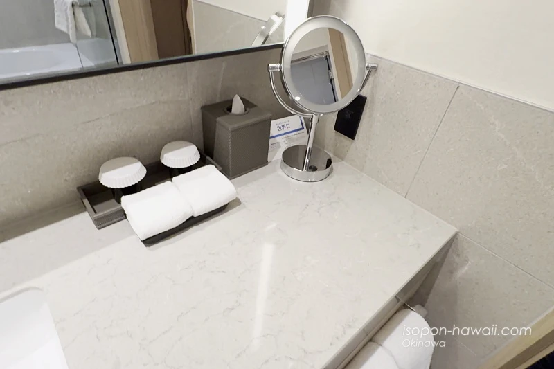 ヒルトン宮古島・ツインデラックスルーム 洗面所