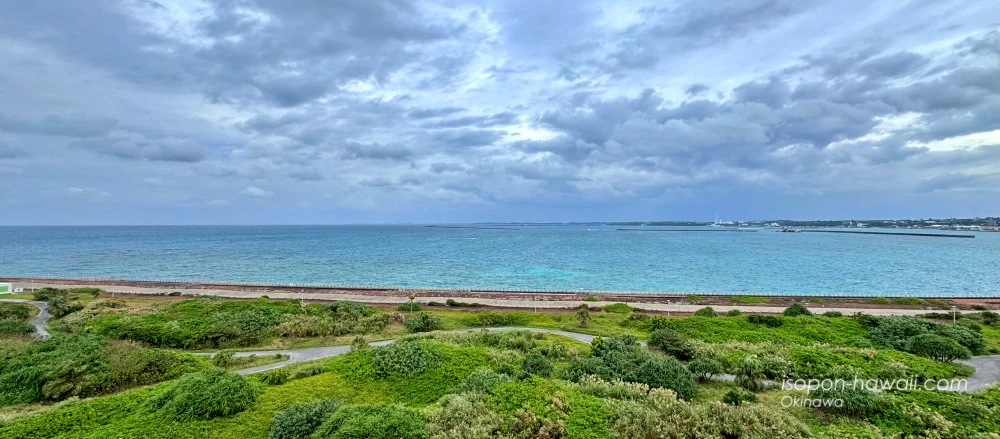 【オーシャンビュー】ヒルトン宮古島・ツインデラックスルームのバルコニー 海の景色