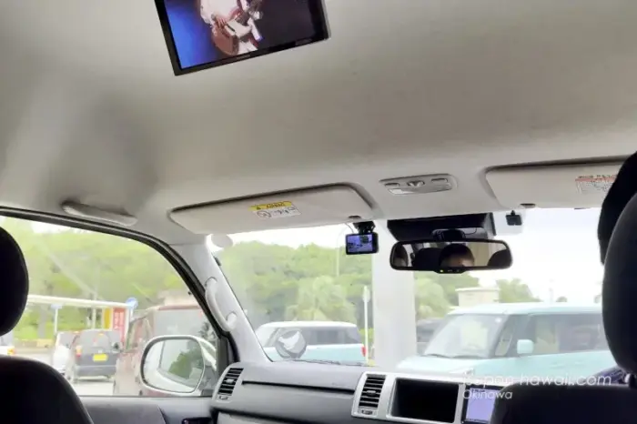 ルアナレンタカー 送迎車の中