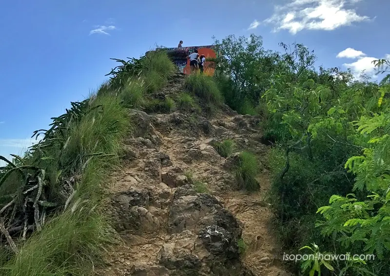 ラニカイ・ピルボックスの急な斜面