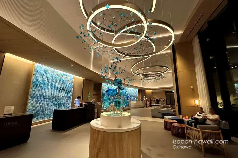 ヒルトン宮古島 夜のフロント