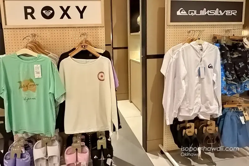 ヒルトン宮古島の売店 Tシャツとサンダル