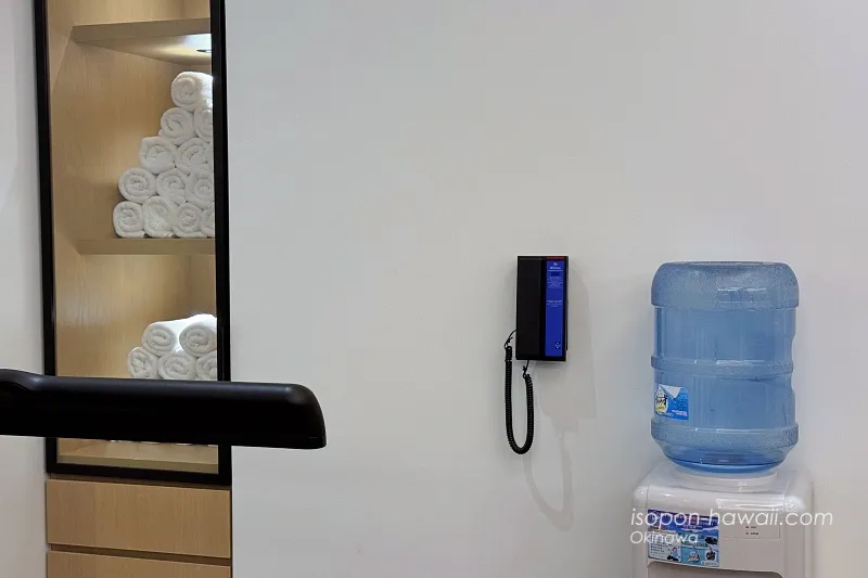 ヒルトン宮古島 フィットネスセンター タオルとウォーターサーバー