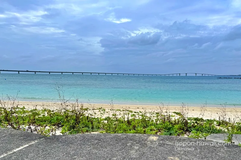 みやこサンセットビーチ トゥリバービーチ 海浜Ⅱから見た伊良部大橋