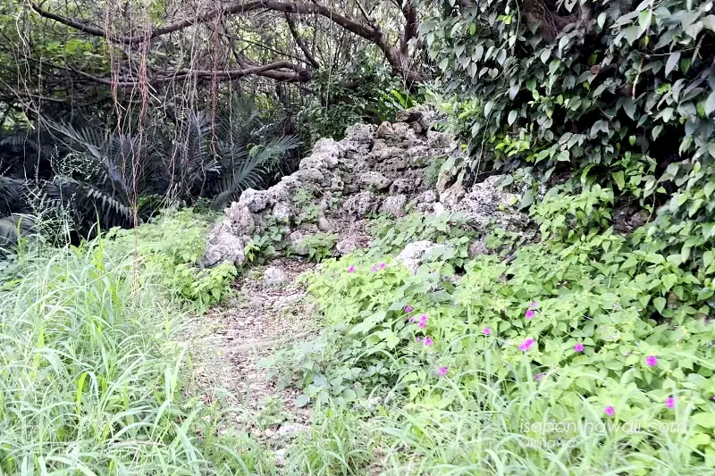 来間遠見番所の石段