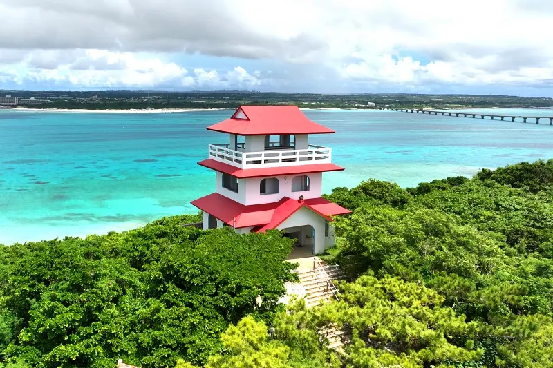 上空から見た竜宮城展望台