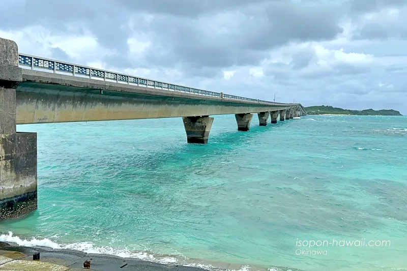池間大橋狩俣駐車場の景色 池間大橋と池間島
