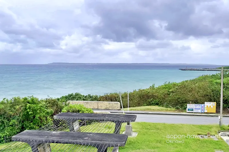 海美来3階から見た伊良部島